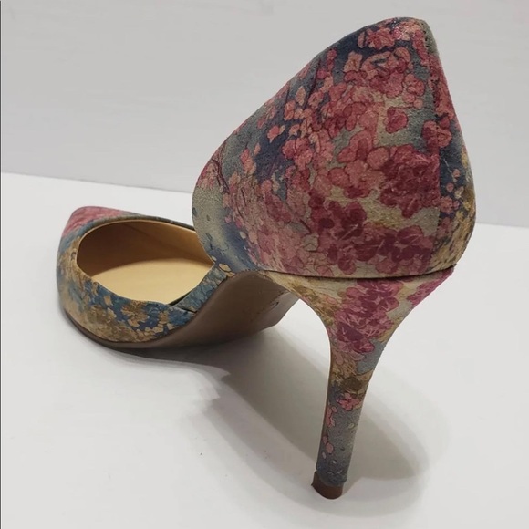 Jessica Simpson Floral Pattern Heels. - Picture 6 of 12